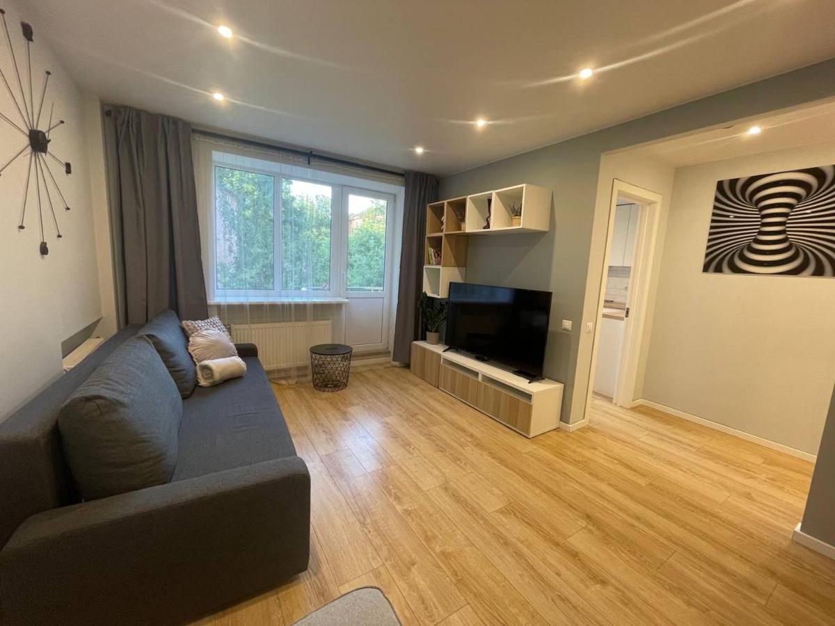 Ferienwohnung Modern 1Br Haven Near Two Parks Riga Exterior foto
