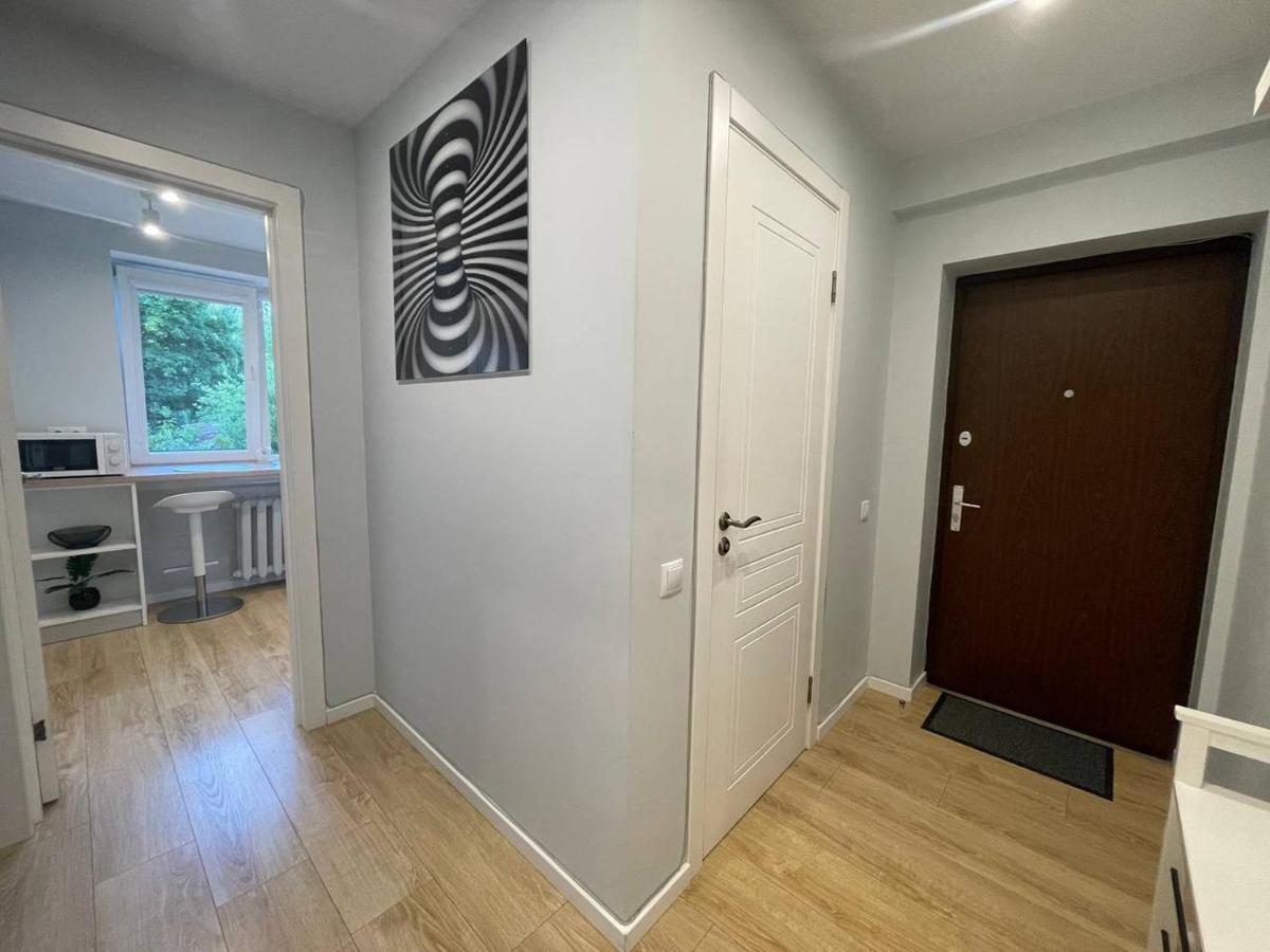 Ferienwohnung Modern 1Br Haven Near Two Parks Riga Exterior foto